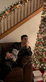 Matthew Davis review photo