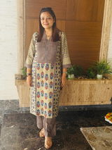 Priya review photo