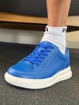 Tony review photo