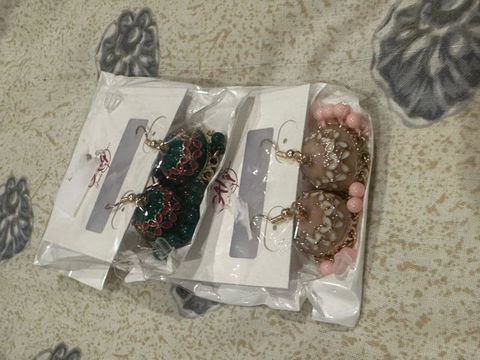 Flower jhumka