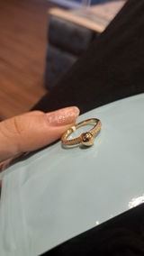 Mayra review photo