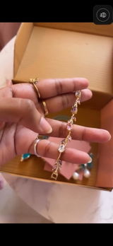 Akansha Singhal review photo