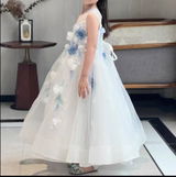 Manon review photo