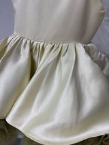 Analy review photo