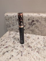 Amelia J. review photo