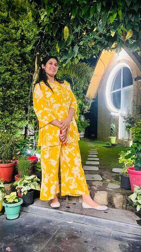 Poonam Rawat review photo