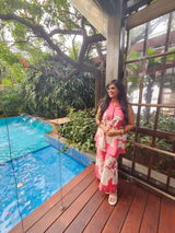 Anushka Das review photo