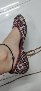 Prachi . review photo