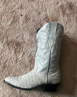 I ordered white boots and received a light blue boot! review photo