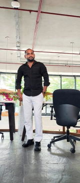 Rahul Bhadauriya review photo