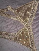 Farah Zerb review photo