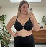 Ella review photo