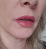 Cassandra Chanel Constantine Winther review photo