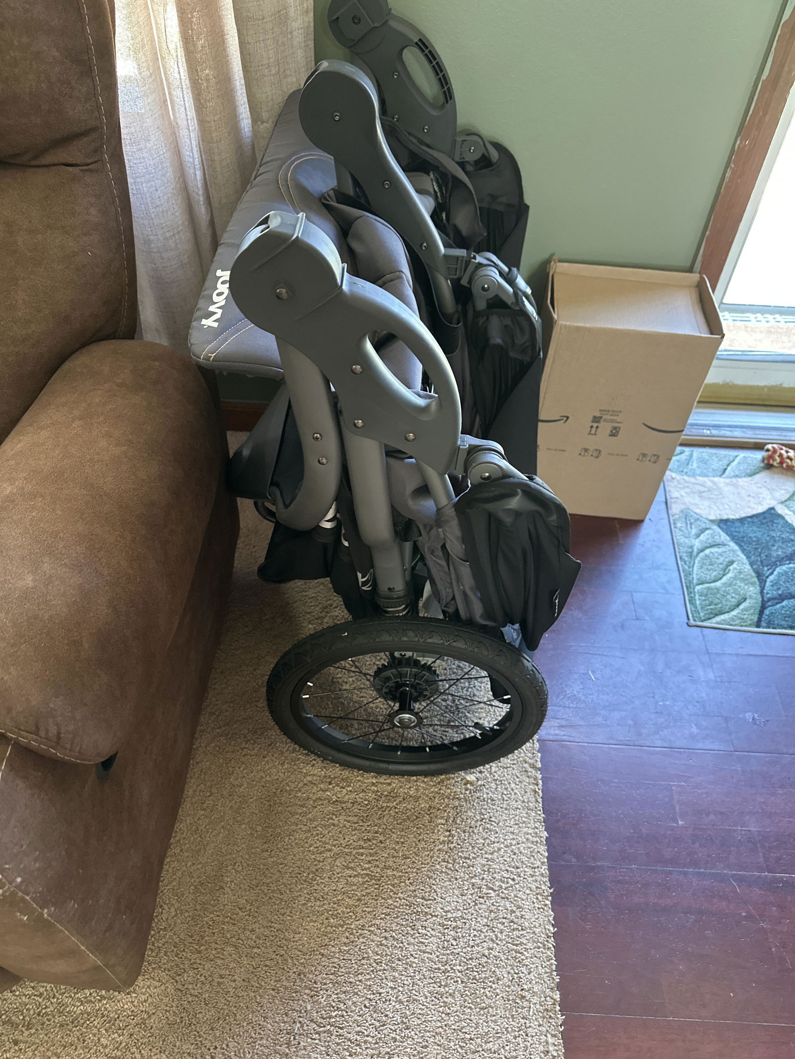 ストロベリーシュガー Zoom X2 Lightweight Performance Jogging Double Stroller