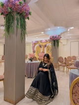 Ritika Malhotra review photo