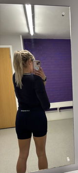 Jessica Barratt review photo