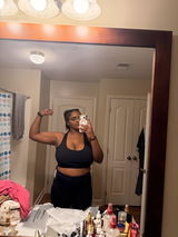Aniya Hall review photo