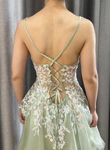 Kinsley Baker review photo