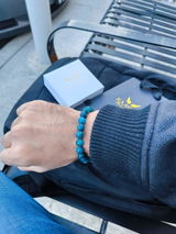 Leo review photo