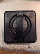 E. review photo
