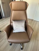 Ada Leopold review photo