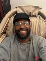 Akil West review photo