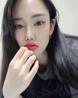 Yan Zhang review photo