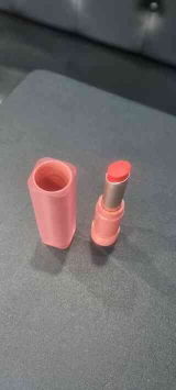 Xin Liu review photo