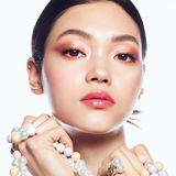 Yan Liu review photo