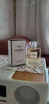 Mélusine Chantal Desrosiers review photo