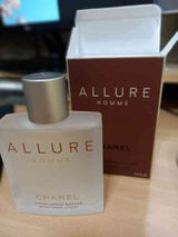 Nadine Rahel Straub review photo