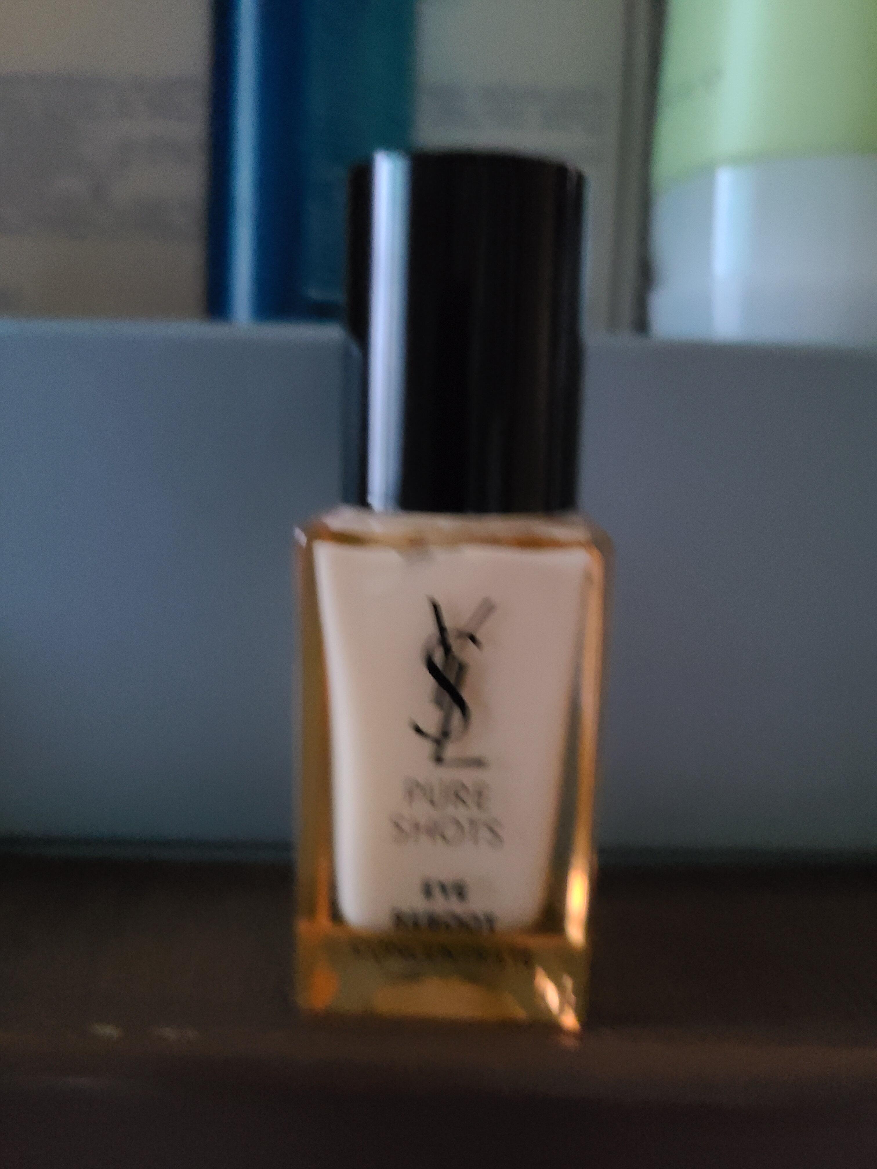 Vanessa Xin Yi Lee review photo