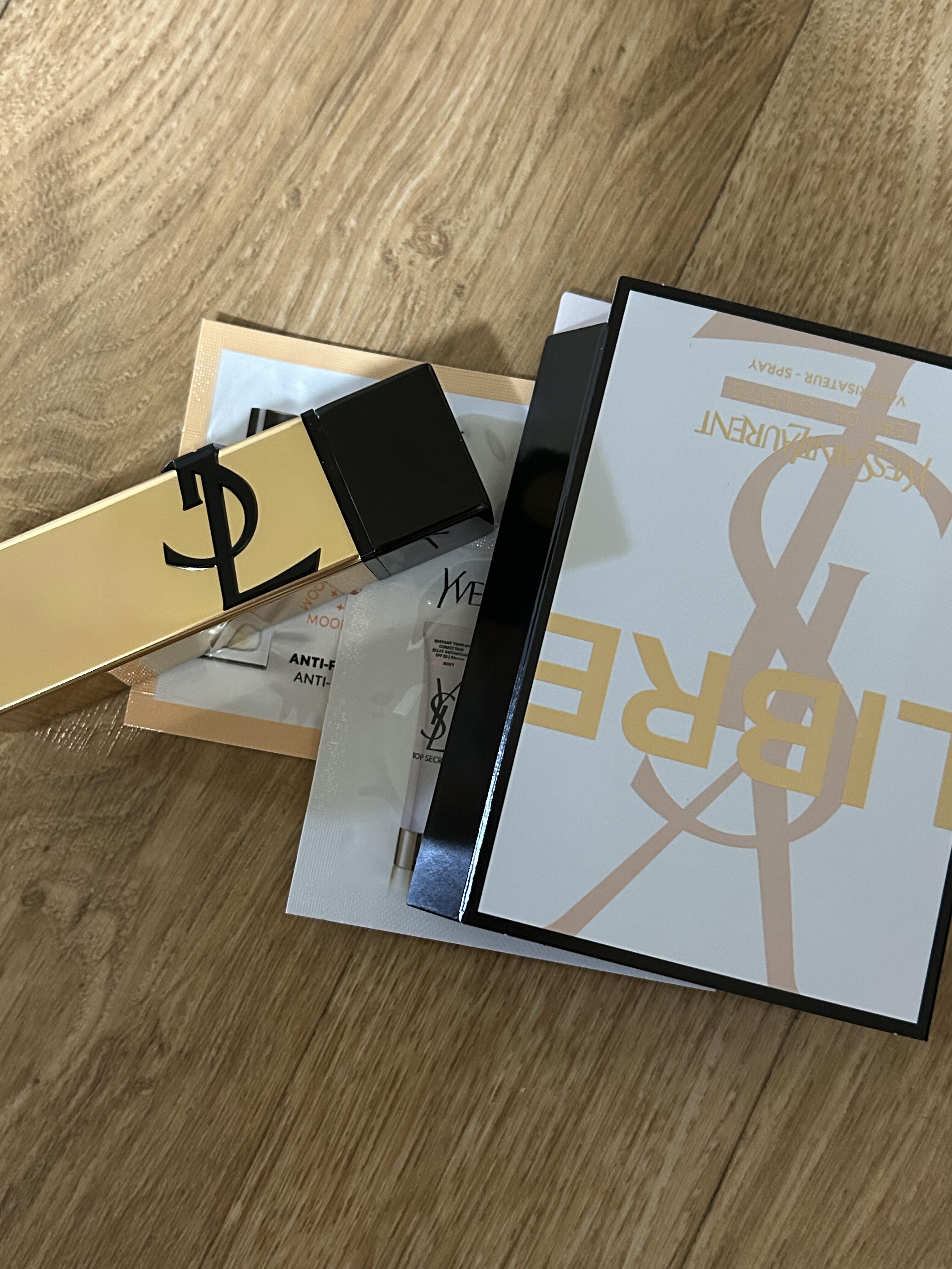 黃怡萱 review photo
