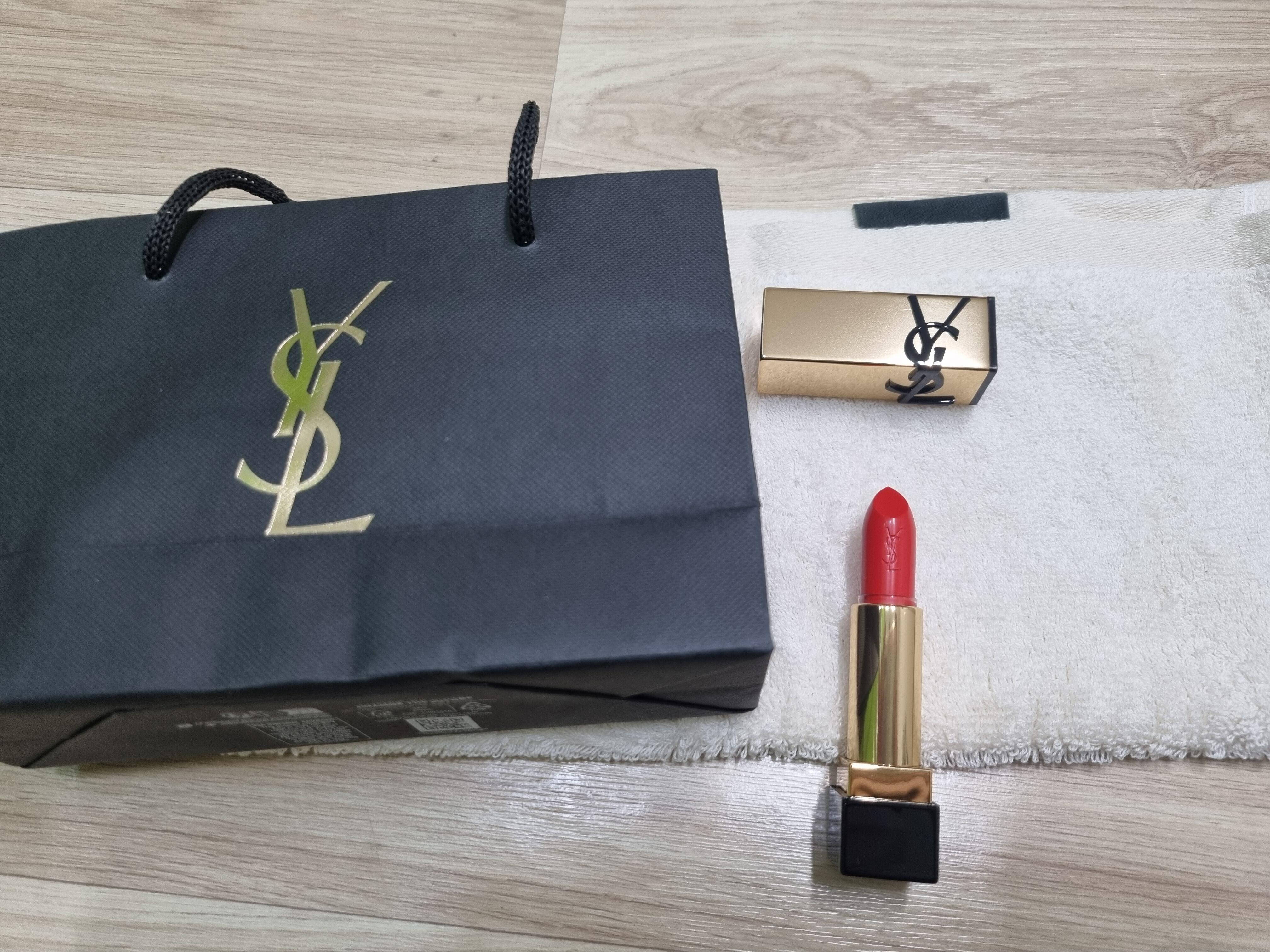 Karina Emelie Flieger review photo