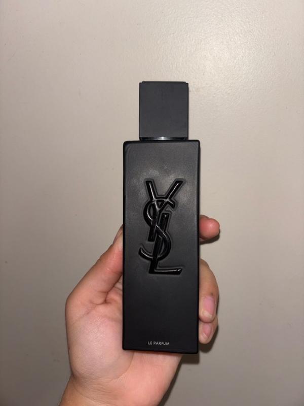 Yến Hồng Lê review photo