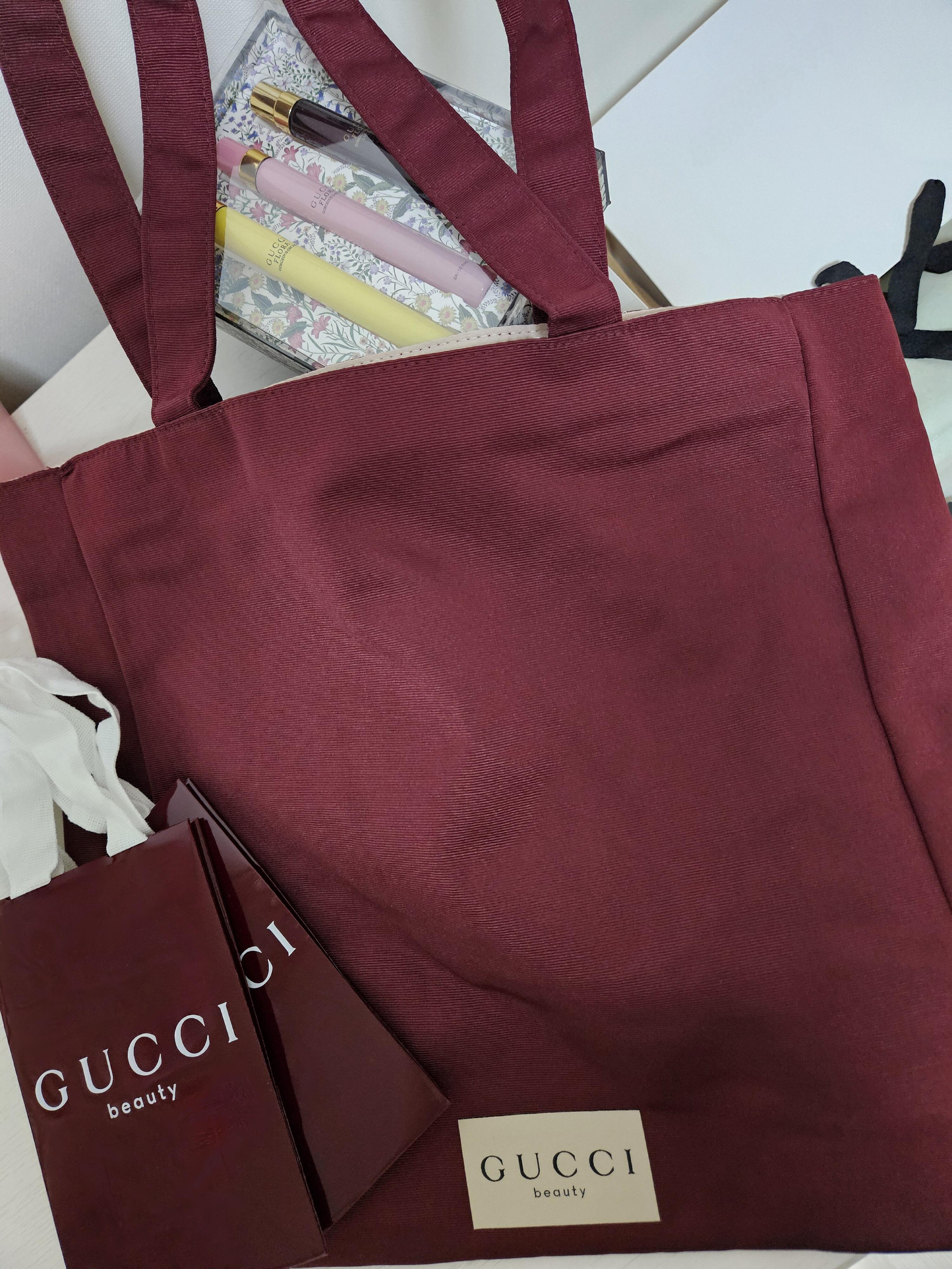 何雅婷 review photo