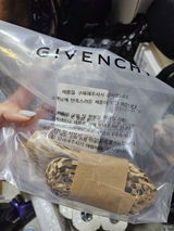 周曉彤 review photo