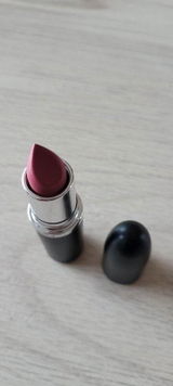 Amelie Knight review photo