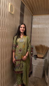 Radhika review photo
