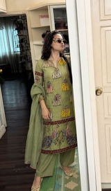 priyaa review photo