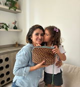 CROSSBODY CHEETAH AGAVE EN CUERO VERDE Y PELO ANIMAL PRINT