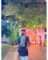 Chetan yadav review photo