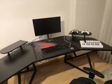 F. review photo