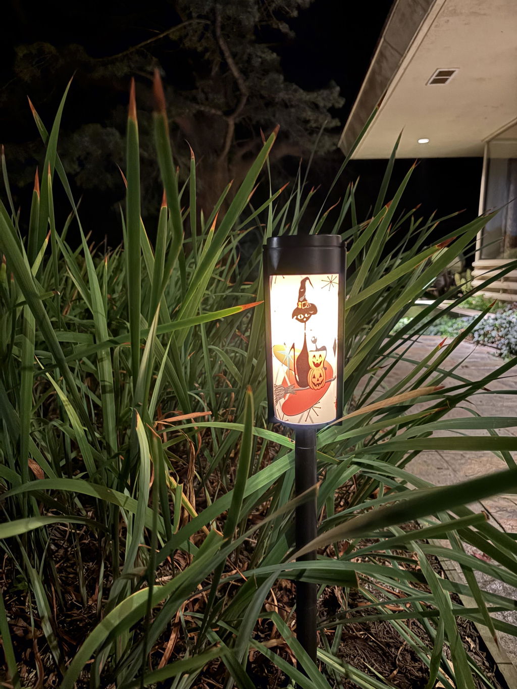 Atomic Cat Halloween Garden Solar Lights, Retro Mid Century Modern Outdoor Pathway Decor