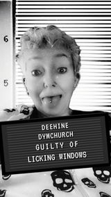 Dee review photo