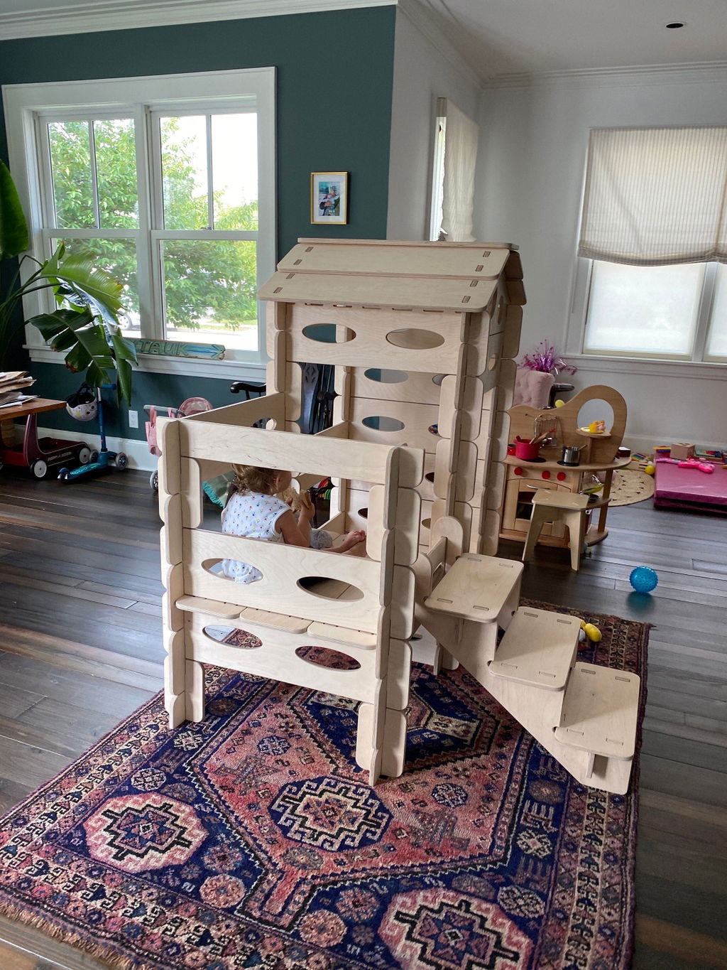 Montessori playhouse Build and Play