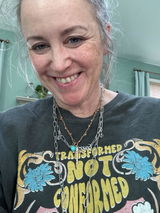 Roseanne Tredinnick review photo