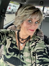 Kathy Holub review photo