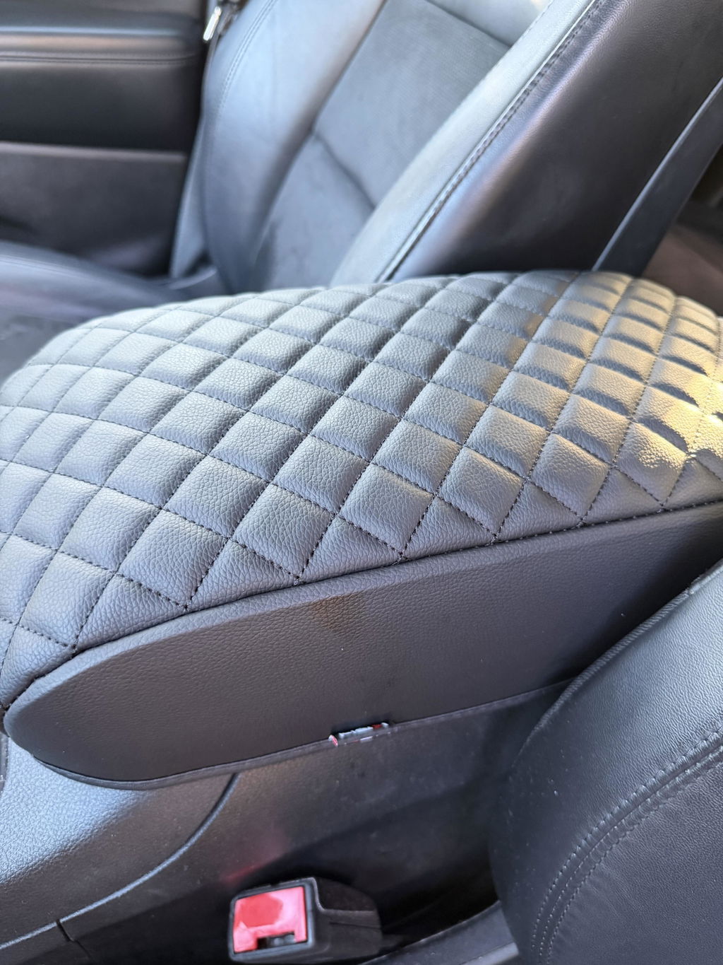 Center Console Armrest Cover Cushion Pad Protector for 2011-2020 Dodge Durango,2011-2020 Jeep Grand Cherokee
