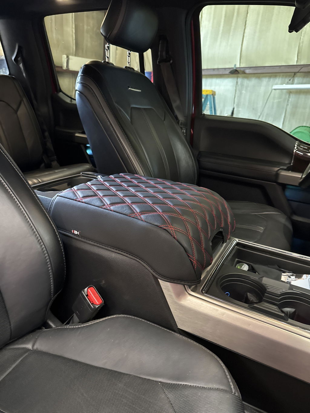 Center Console Armrest Cover Pad for Bucket Seat 2015-2020 Ford F150, 2017-2022 F250 F350 F450 F550 Super Duty, 2018-2024 Ford Expedition
